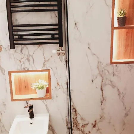 Genci's Apartament *